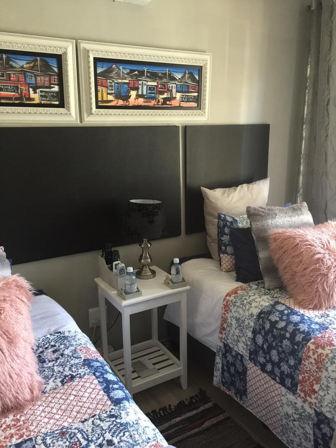 80 on Benade Lägenhet Bloemfontein Exteriör bild